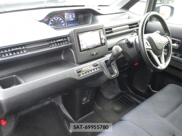 Suzuki WAGON R 2018-05 8662467-10