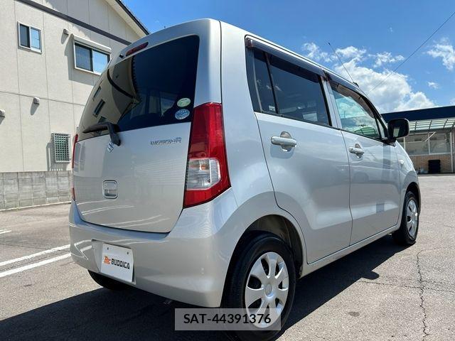 Suzuki WAGON R 2011-08 8686947-6