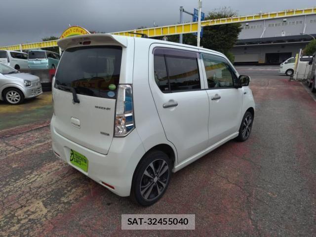 Suzuki WAGON R 2014-04 8686942-10