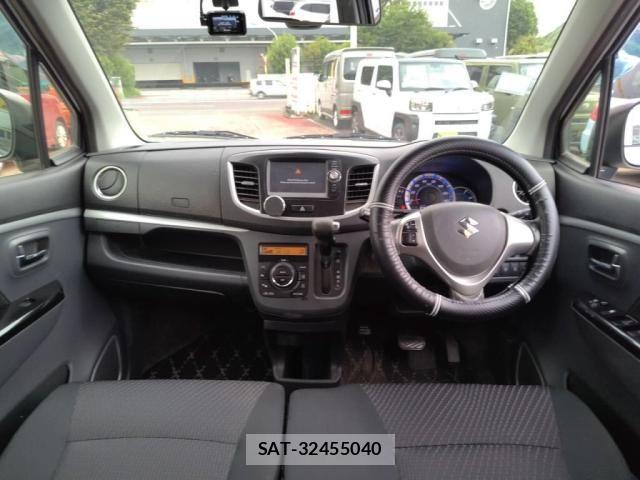 Suzuki WAGON R 2014-04 8686942-2
