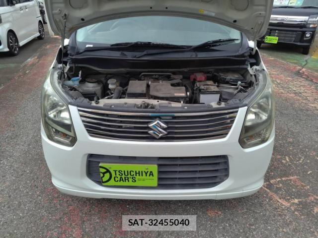 Suzuki WAGON R 2014-04 8686942-29