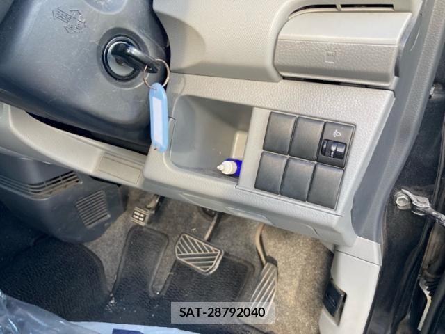 Suzuki WAGON R 2010-04 8746939-16