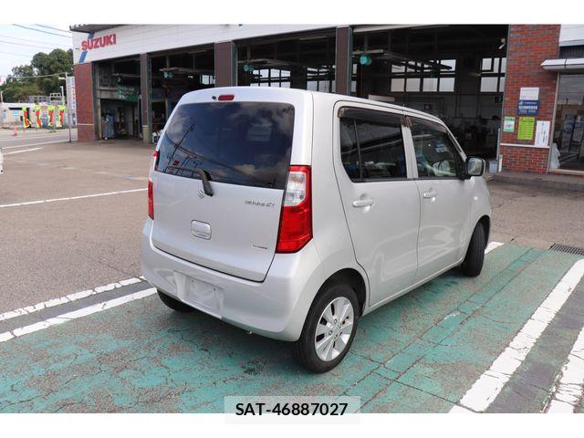 Suzuki WAGON R 2015-06 8746928-2