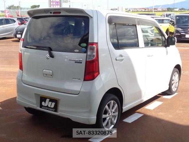 Suzuki WAGON R 2014-03 8746930-2