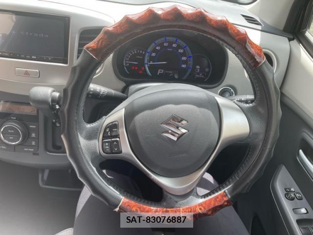 Suzuki WAGON R 2014-11 8782669-7