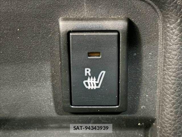 Suzuki WAGON R 2018-03 8782652-2