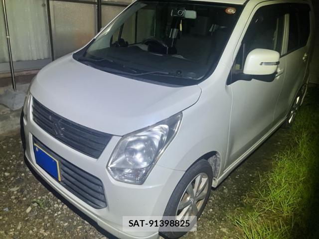 Suzuki WAGON R 2013-03 8797967-1