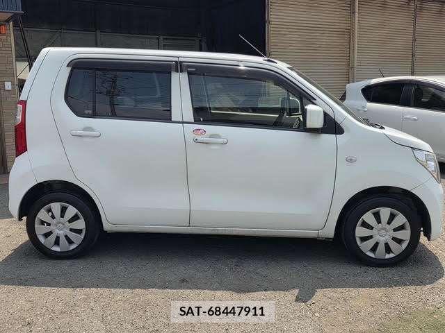 Suzuki WAGON R 2015-06 8832557-11