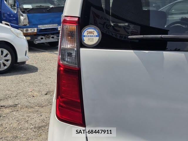 Suzuki WAGON R 2015-06 8832557-16