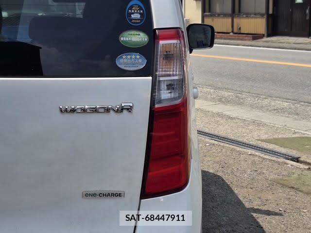 Suzuki WAGON R 2015-06 8832557-17