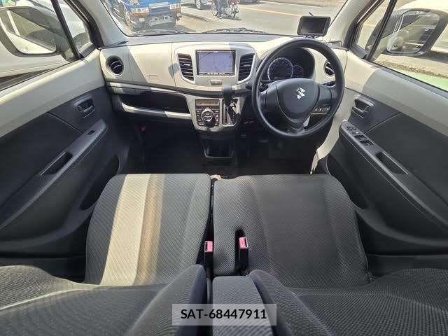 Suzuki WAGON R 2015-06 8832557-18