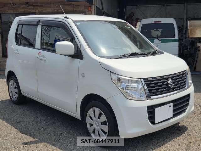 Suzuki WAGON R 2015-06 8832557-6