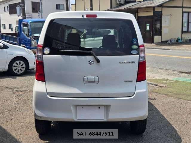 Suzuki WAGON R 2015-06 8832557-8