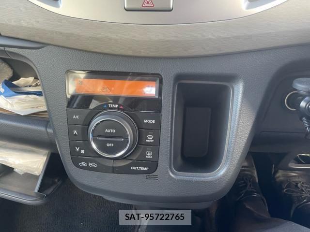 Suzuki WAGON R 2014-02 8832580-16