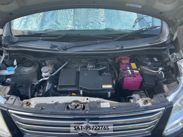 Suzuki WAGON R 2014-02 8832580-3