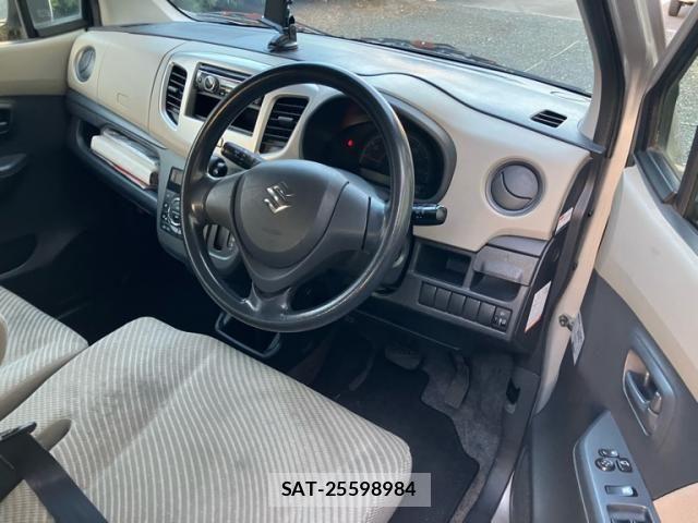 Suzuki WAGON R 2013-12 8832577-9