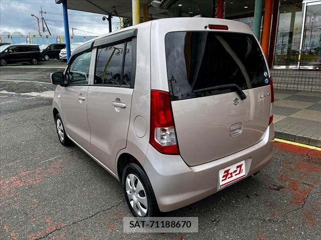 Suzuki WAGON R 2009-10 8832568-6