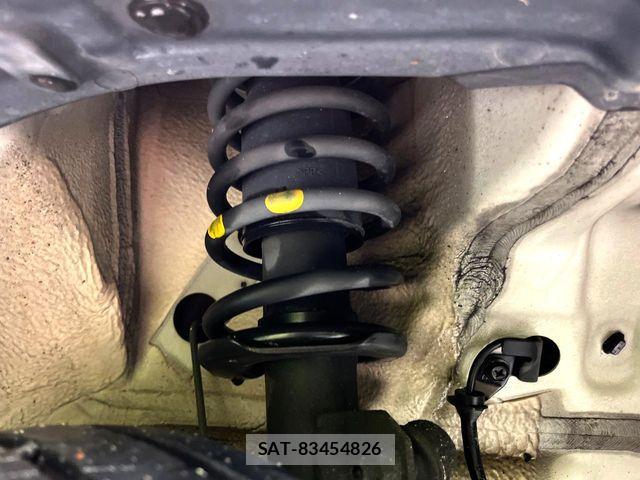 Suzuki WAGON R 2012-04 8832558-18
