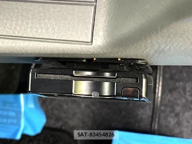 Suzuki WAGON R 2012-04 8832558-4