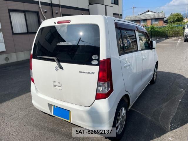 Suzuki WAGON R 2010-01 8832582-2