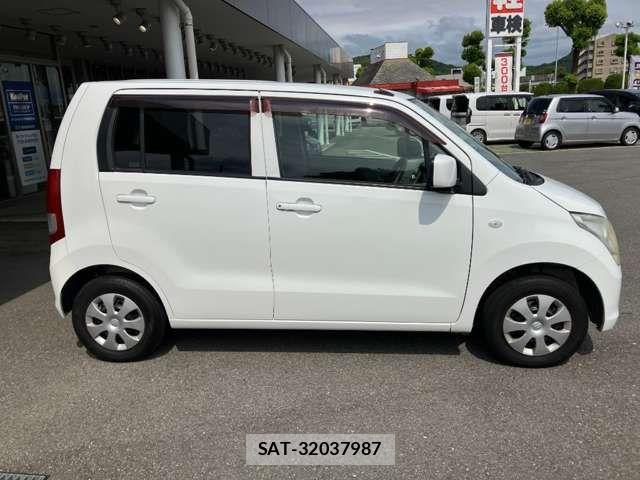 Suzuki WAGON R 2012-03 8832564-7
