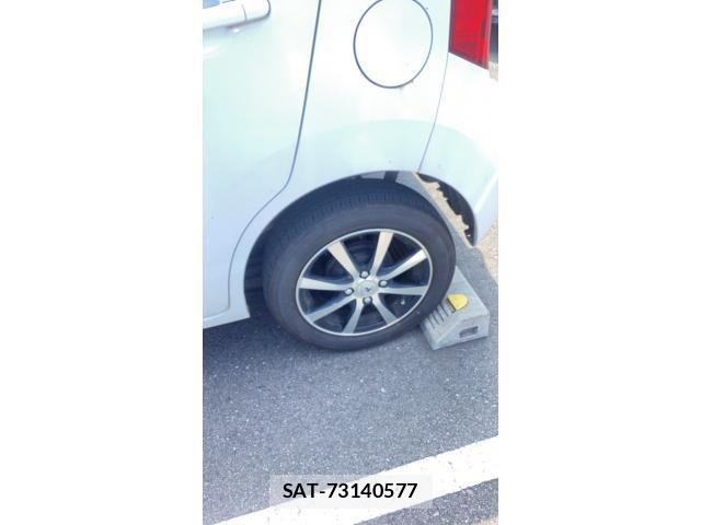 Suzuki WAGON R 2014-02 8832572-4