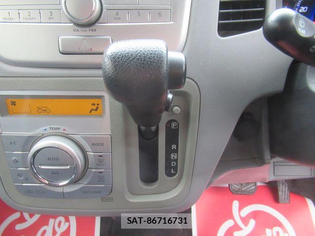 Suzuki WAGON R 2011-12 8832566-22