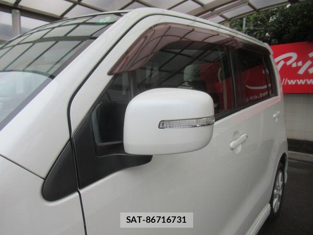 Suzuki WAGON R 2011-12 8832566-26