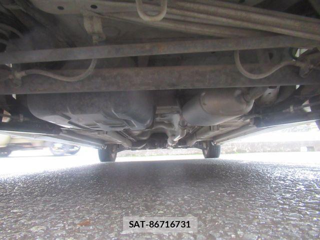 Suzuki WAGON R 2011-12 8832566-28
