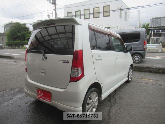 Suzuki WAGON R 2011-12 8832566-2