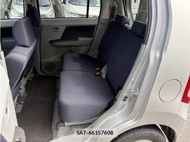 Suzuki WAGON R 2011-08 8832563-4