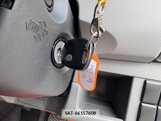 Suzuki WAGON R 2011-08 8832563-7