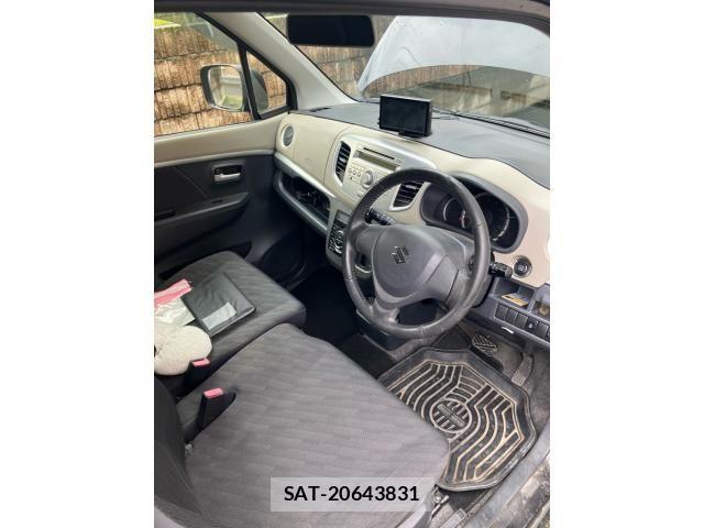 Suzuki WAGON R 2013-08 8832569-16