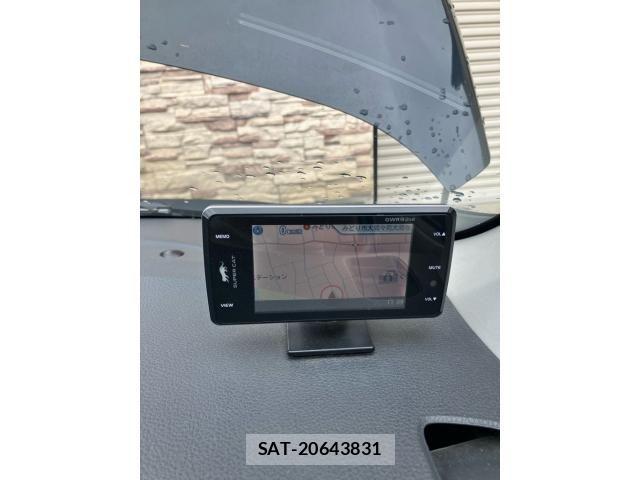 Suzuki WAGON R 2013-08 8832569-25