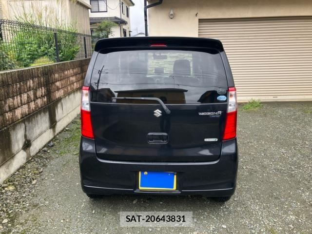 Suzuki WAGON R 2013-08 8832569-3