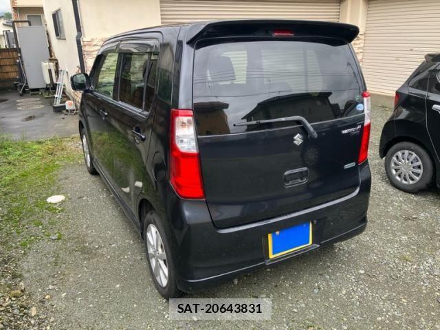 Suzuki WAGON R 2013-08 8832569-4