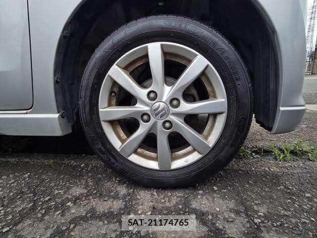 Suzuki WAGON R 2013-05 8832560-18