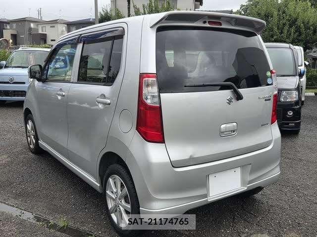 Suzuki WAGON R 2013-05 8832560-7