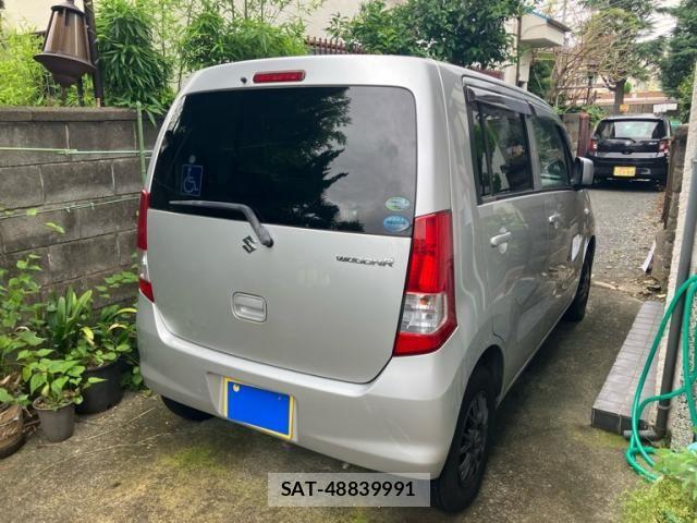 Suzuki WAGON R 2011-12 8851123-5