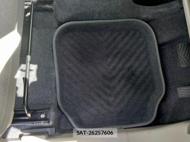 Suzuki WAGON R 2017-09 8851114-15