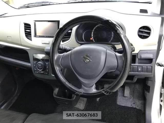 Suzuki WAGON R 2012-11 8851117-6