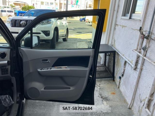 Suzuki WAGON R 2011-10 8851120-15