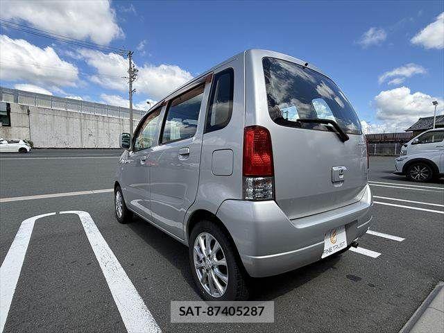 Suzuki WAGON R 2003-04 8872425-15