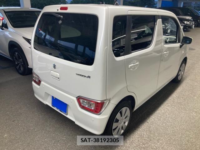 Suzuki WAGON R 2023-01 8872415-4