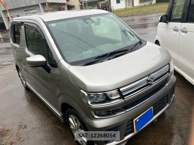 Suzuki WAGON R 2019-01 8883012-2