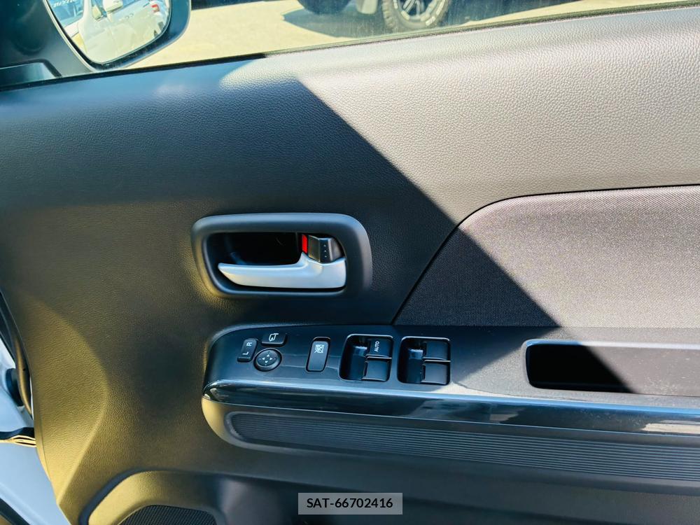 Suzuki WAGON R 2026-08 8828212-21