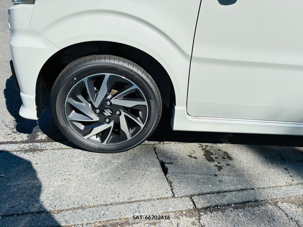 Suzuki WAGON R 2026-08 8828212-28