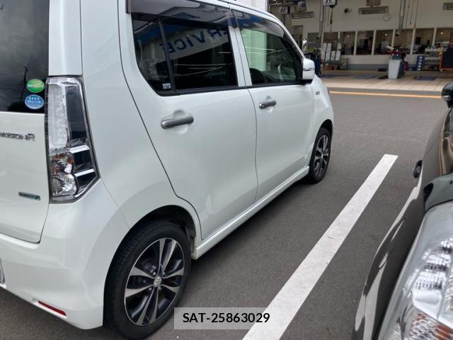 Suzuki WAGON R 2013-10 8883026-3