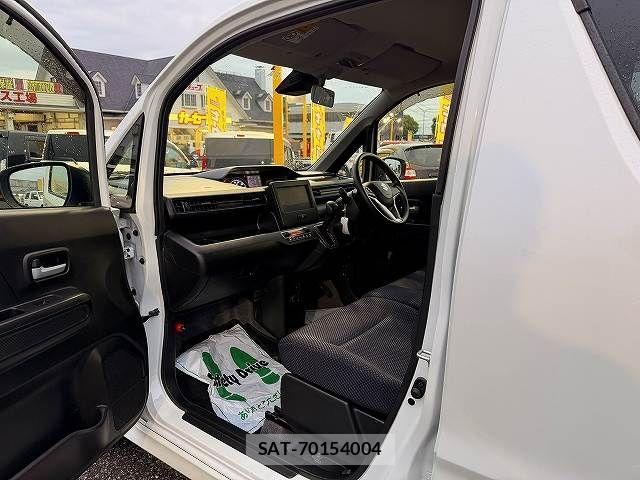 Suzuki WAGON R 2021-11 8883010-25