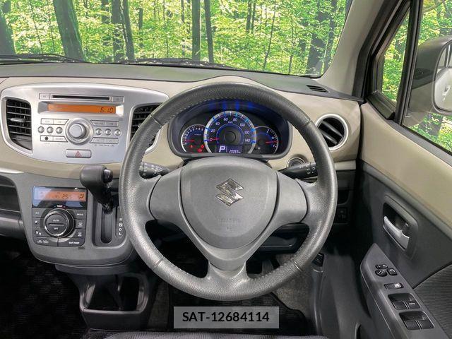 Suzuki WAGON R 2013-08 8884629-10